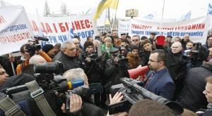Украинские националисты довели дальнобойщиков до протестов