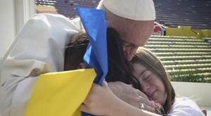 Украинские СМИ перепутали символ больных синдромом Дауна с флагом страны