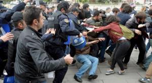 В Анкаре применили слезоточивый газ для разгона демонстрантов