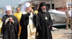 В Крыму начался морской крестный ход ко Дню Крещения Руси