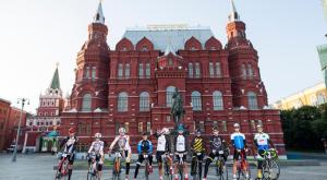 В Москве стартовала рекордная велогонка до Владивостока "Red Bull Trans-Siberian Extreme"