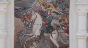 В полтавском храме закрасили фреску с Петром I, топчущим желто-синий флаг