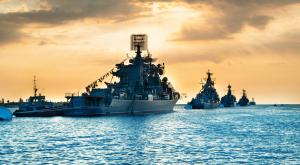 В рамках внезапной проверки Черноморская и Каспийская флотилии вышли в моря