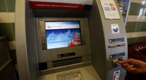 В России 76 банков перешли на Национальную систему платежных карт
