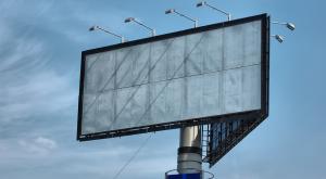 В Тернополе запретили рекламу со словами "Россия" и "Москва"