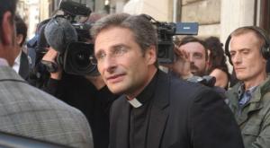 Ватикан не оценил признание польского священника в гомосексуальности