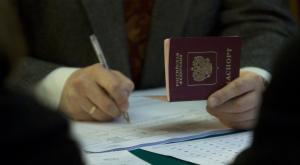 Яковенко: Российским дипломатам затягивают сроки выдачи британских виз