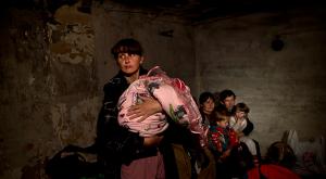 Жители Донецка наконец-то спокойно покидают подвалы 