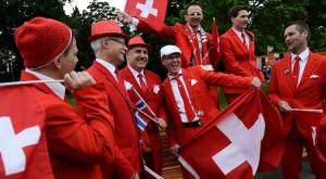 Жители Швейцарии решат, хотят ли они получать ежемесячно по 1700 евро