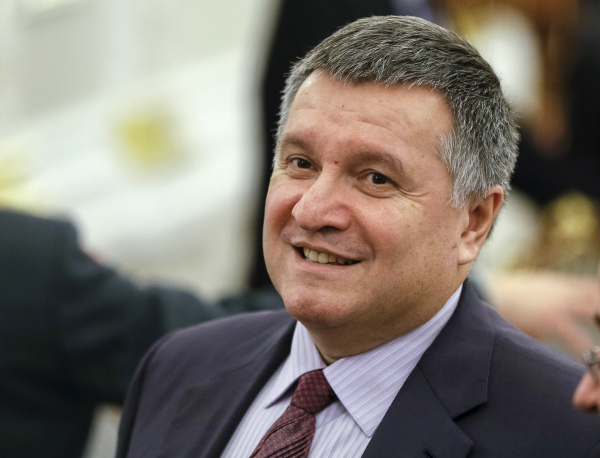 "#Трампнаш?" - глава МВД Украины Аваков отреагировал на слова республиканца о Крыме