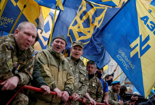 Батальон "Азов" пообещал "вынести" администрацию президента Украины в случае выборов 