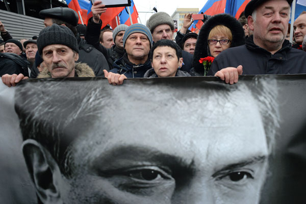 Четверть россиян винят в убийстве Немцова западные спецслужбы