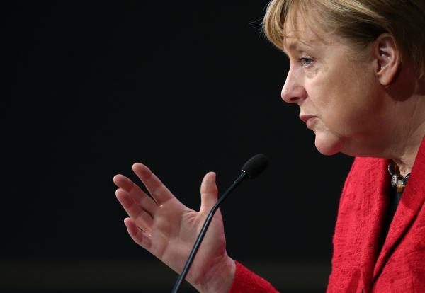 Der Spiegel: Меркель не по силам "продавить" в ЕС новые санкции против России