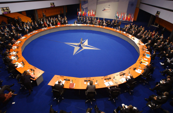 Die Welt:    NATO 1  