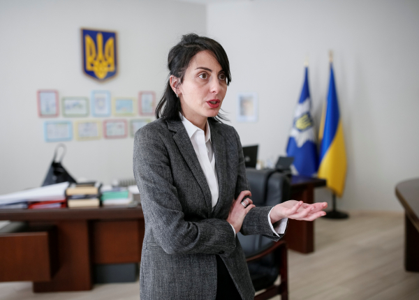 Галицкий суд обязал главу нацполиции Деканоидзе говорить по-украински