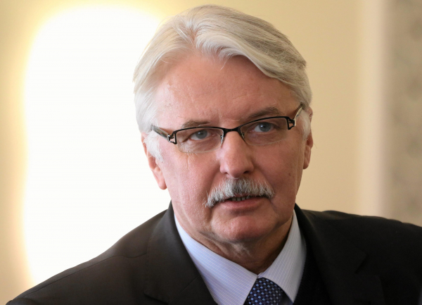 Глава МИД Польши назвал Россию головной болью Европы