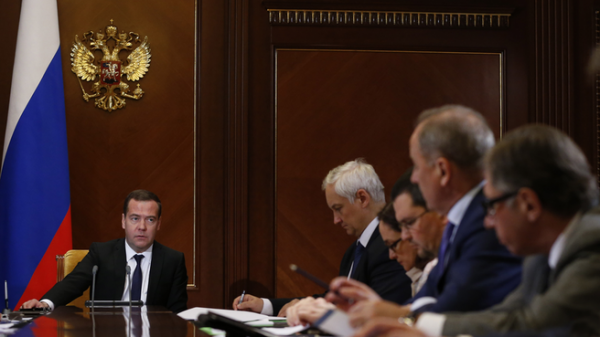 Ликвидировать или восстановить: правительство РФ решит судьбу накопительных пенсий