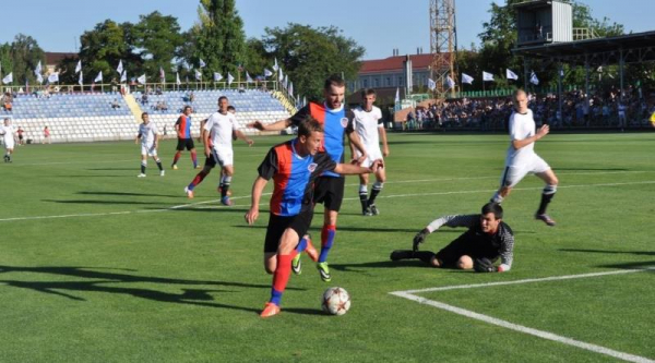 Матч по футболу ДНР-ЛНР дал старт возрождению спорта на Донбассе