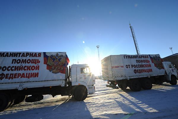 МЧС России доставляет детским учреждениям Крыма генераторы и новогодние подарки