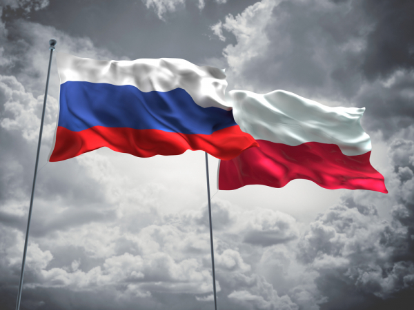 МИД РФ: Война с советскими памятниками в Польше происходит с подачи властей 