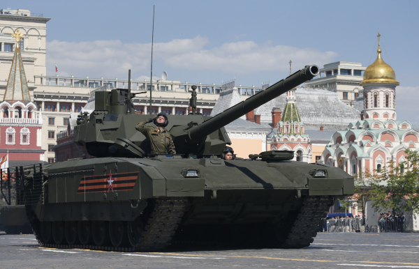 Минобороны: танк "Армата" заставил Запад спешно модернизировать свои танки