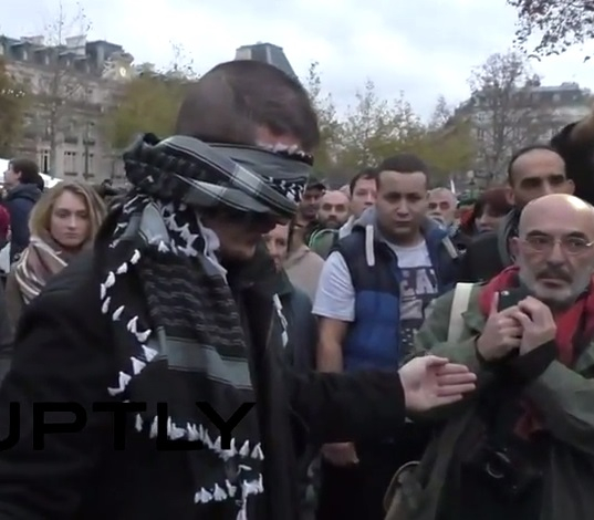 Мусульманин провел в центре Парижа одиночную акцию