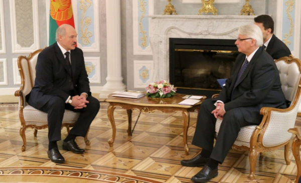 "Нам это не подходит": Лукашенко отказался делать выбор между РФ и Евросоюзом 