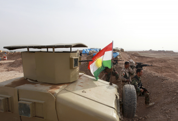 "Наступление продолжается" - иракские курды отбили у ИГ пригород Мосула