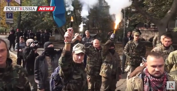 Националисты в Киеве протестуют против закона о "презумпции правоты полицейского"