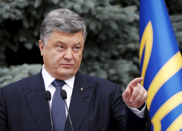 От фиктивного законотворчества Киева война на Украине не прекратится