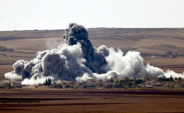 "Получили поддержку" - ИГ пошло на штурм позиций армии Сирии после авиаудара США