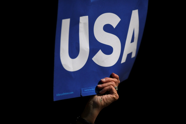 Посольство США в Москве отреагировало на претензии за отказ в доступе на выборы Посольство США в Москве отреагировало на претензии за отказ в доступе на выборы