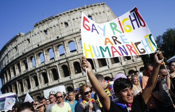 Пойдет ли Италия на легализацию однополых браков