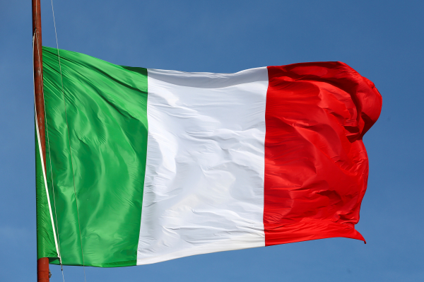 Правозащитники обвинили власти Италии в нарушении прав беженцев