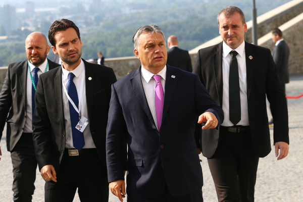 Премьер-министр Венгрии предложил построить для беженцев город в Ливии