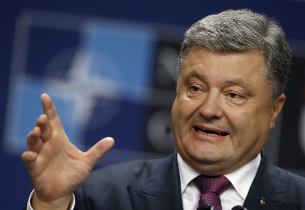 Президент Украины попросил НАТО о более тесном сотрудничестве