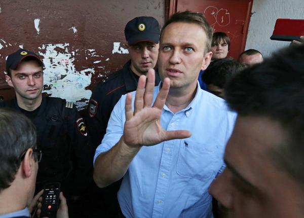 Прокуратура поддержала идею ФСИН увеличить испытательный срок Навальному Прокуратура поддержала идею ФСИН увеличить испытательный срок Навальному