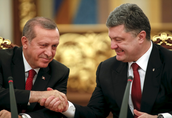 "Прошла любовь, завяли помидоры" - Турция обвинила Украину в поддержке Гюлена