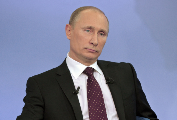 Путин отметил значительное снижение боевых действий на Донбассе Путин отметил значительное снижение боевых действий на Донбассе