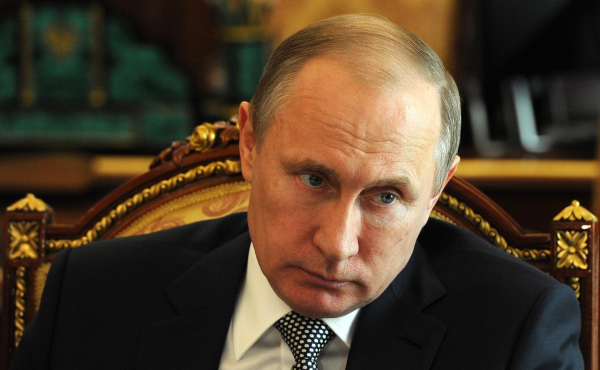 Путин поручил проверить покупку особняка для главы водоканала Ставрополья