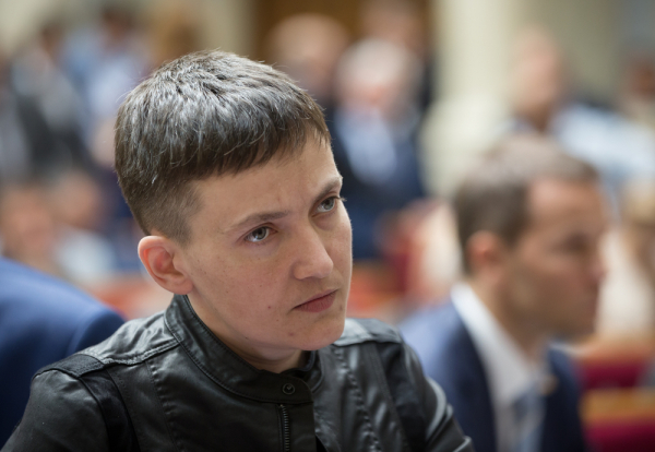 Савченко будет ночевать под окнами Порошенко