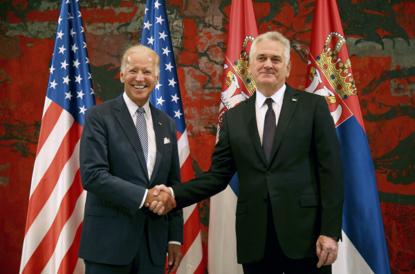 Сербия не введет санкции в отношении России, даже под давлением – президент Николич