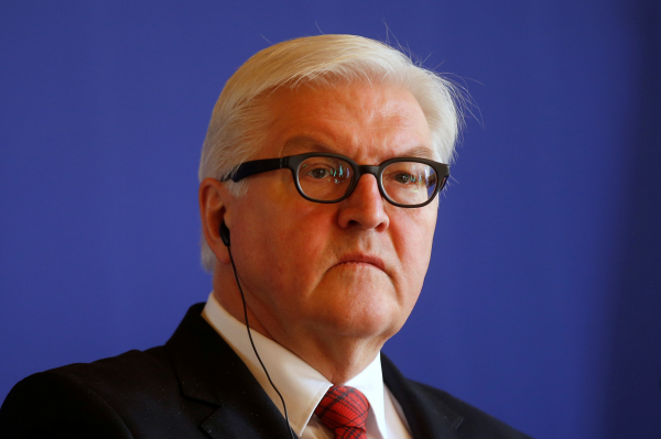 Штайнмайер: Берлин и Париж не удовлетворены реализацией минских соглашений