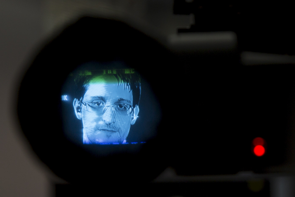 Сноуден попросил Обаму помиловать его - The Guardian