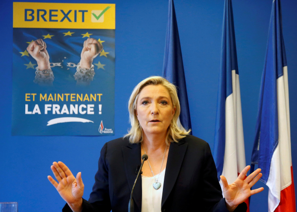 "Brexit стучится" - Ле Пен пообещала референдум о членстве Франции в ЕС