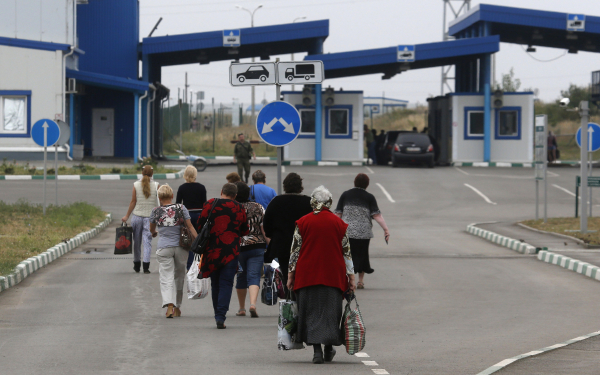 Украина отказывается впускать из Крыма иностранцев, попавших на полуостров с территории РФ
