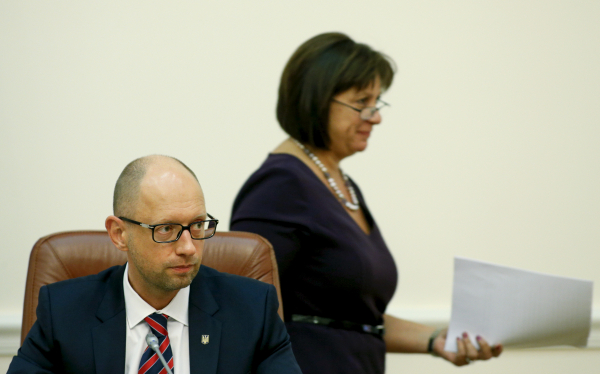 Украинские СМИ спрогнозировали дату отставки Яценюка  