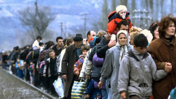 Украинский разрыв шаблона: принимать беженцев или нет?