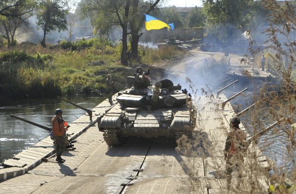 В ЛНР заявили о прибытии в Донбасс двух эшелонов военной техники ВСУ