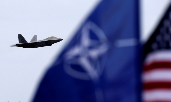 "Война винтовки против лазера" - аналитик Пентагона рассказал, как НАТО разгромит РФ